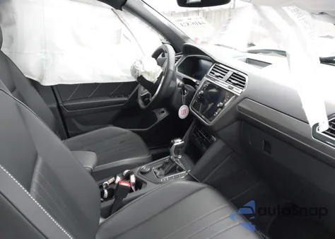 2024 Volkswagen Tiguan 2.0T Se R-Line Black from USA, damaged, VIN 3VV8B7AX3RM040201